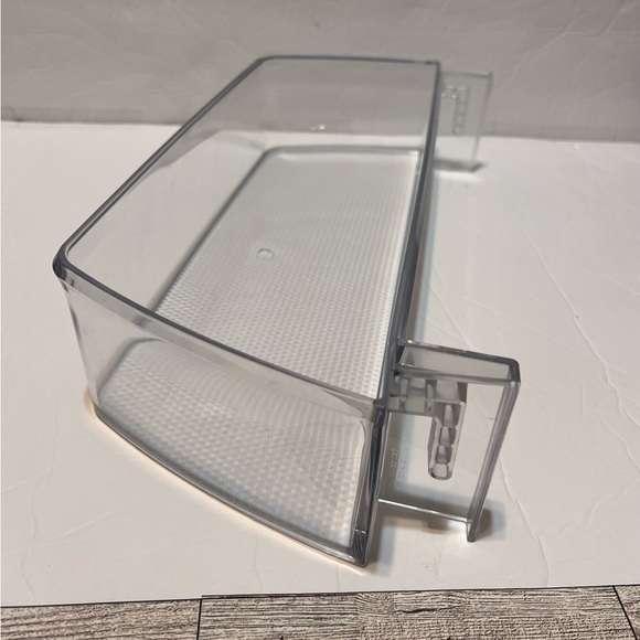 LG KENMORE REFRIGERATOR DOOR BIN-PART# MAN631090 - Picture 4 of 12